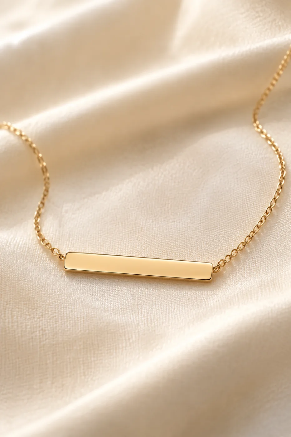 Petite Bar Necklace